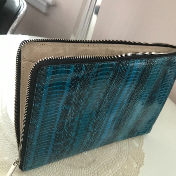 Wristlet Bag - Picture 2 of 3